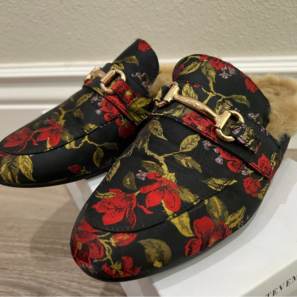 STEVE MADDEN LOAFERS